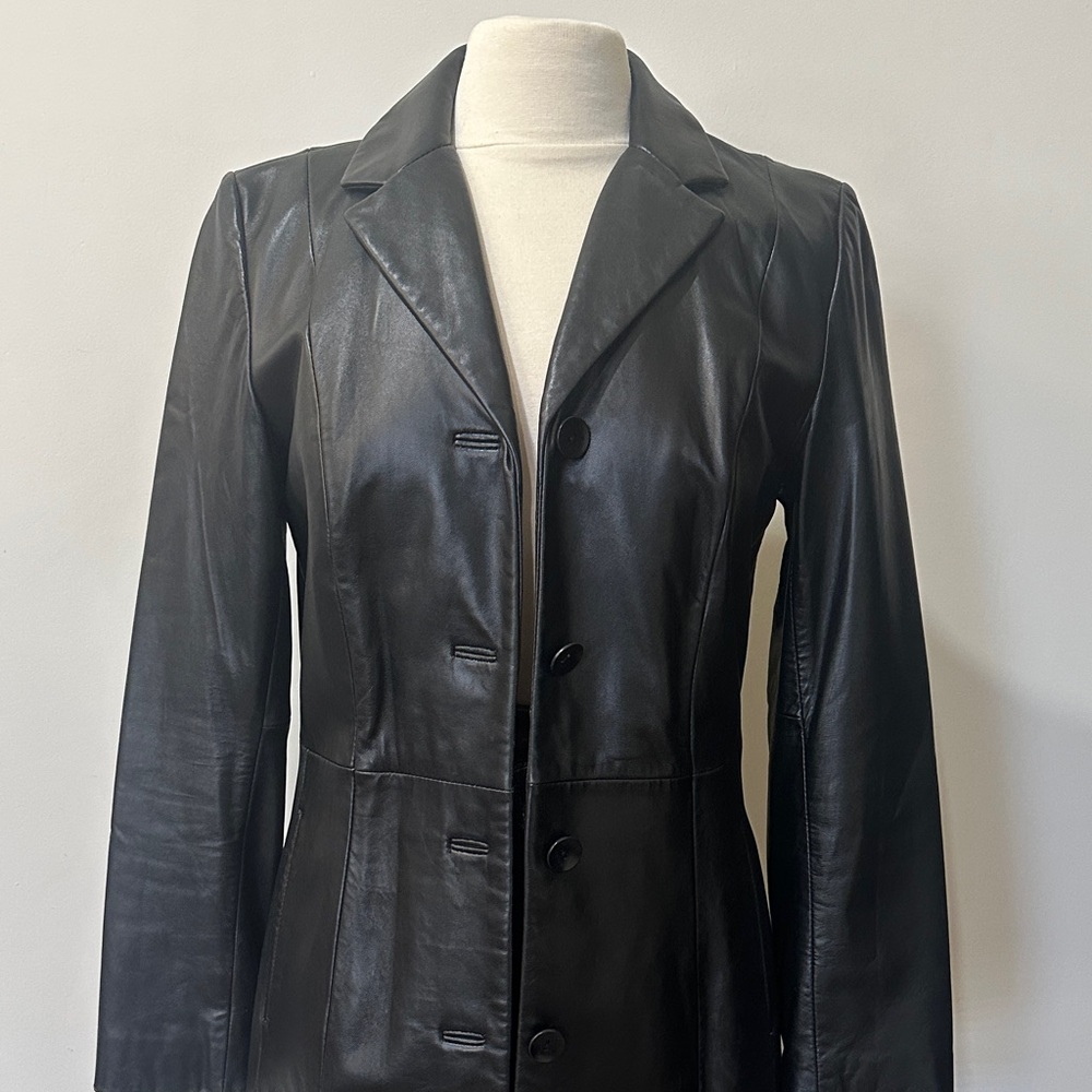 Vintage Black Leather Women's Coat. 100% Leather.